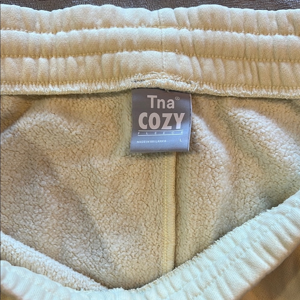 TNA Cream Velour Joggers Relaxed Fit - Picture 2 of 6
